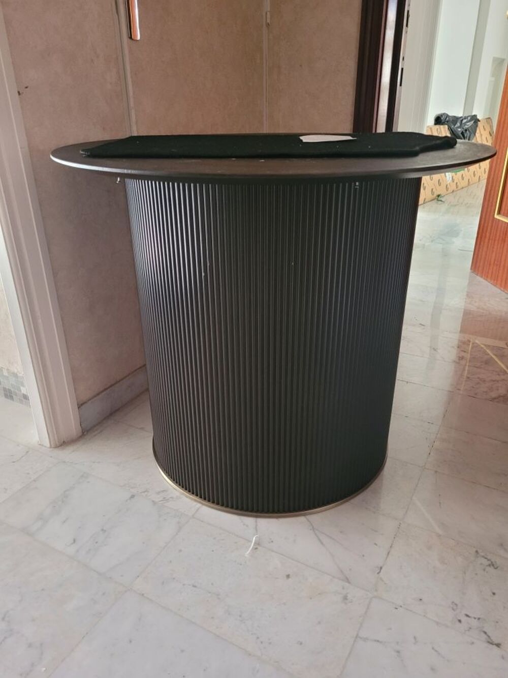 Superbe table design italien neuve Meubles