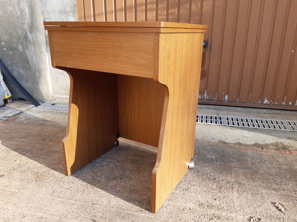meuble pour machine &agrave; coudre Meubles