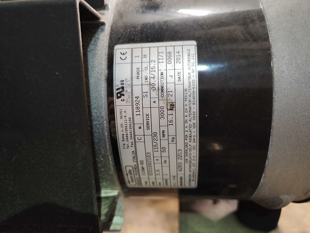 Groupe &eacute;lectrog&egrave;ne SDMO performance 3000. Bricolage