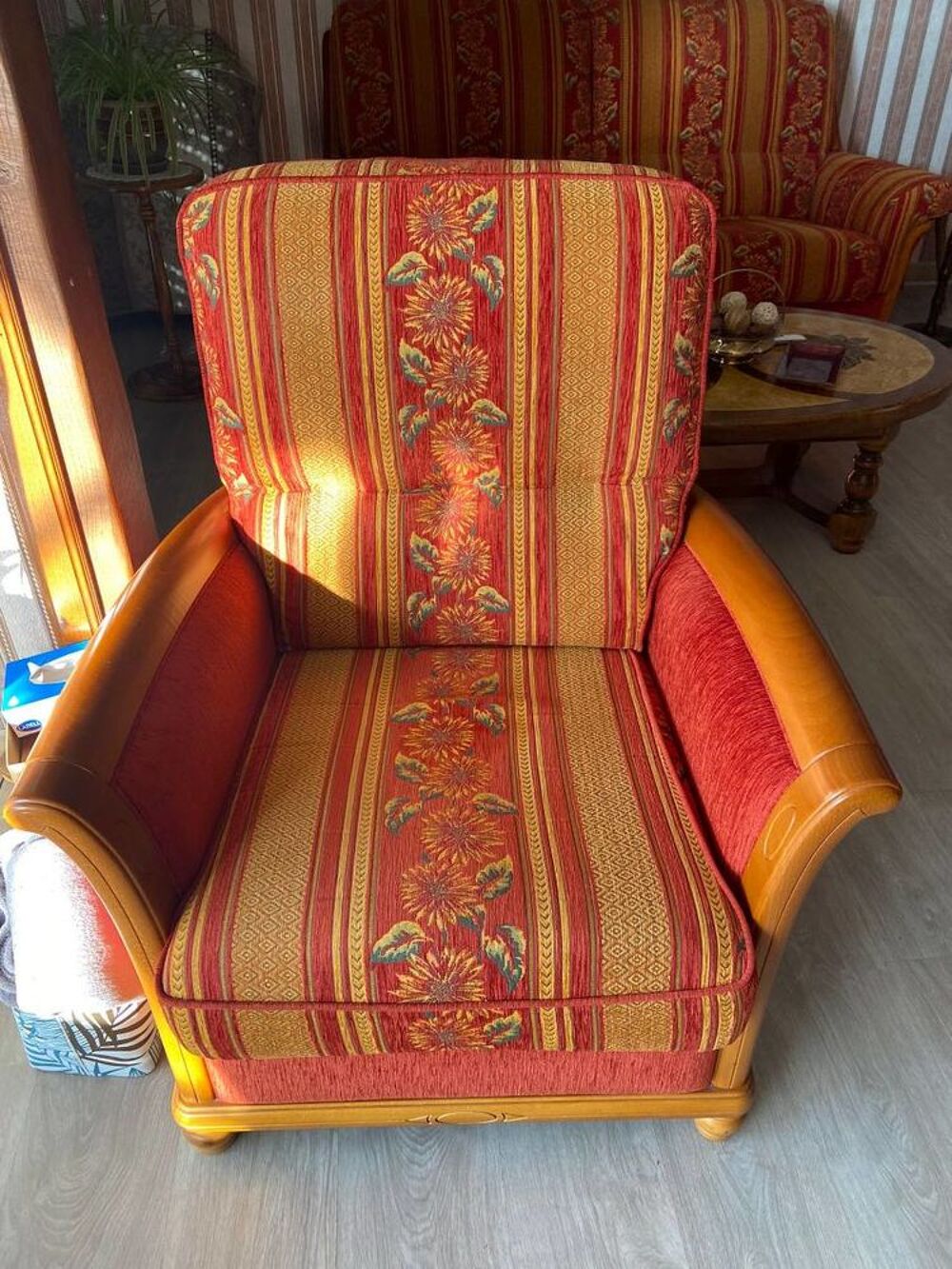 canap&eacute; 3 places + 1 fauteuil tissus 
Meubles