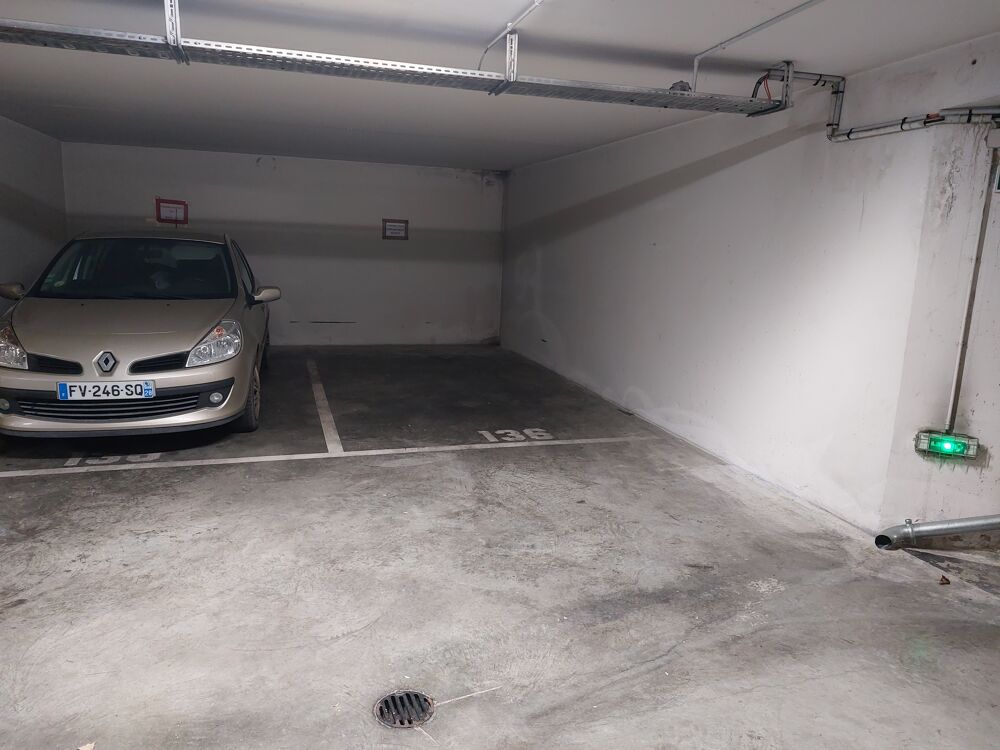 Location Parking/Garage place de parking Chartres