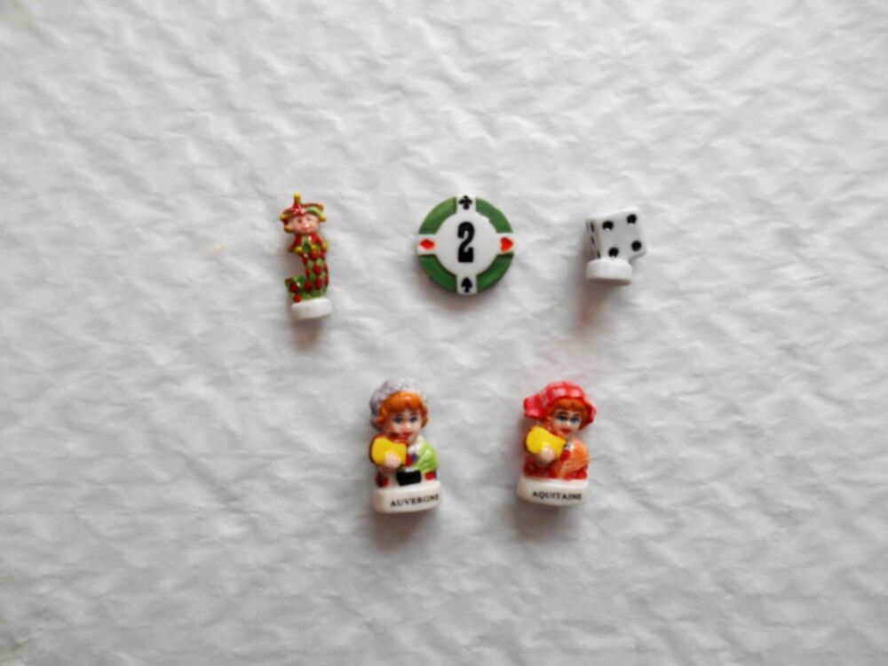 Lot de 5 F&egrave;ves en C&eacute;ramique 