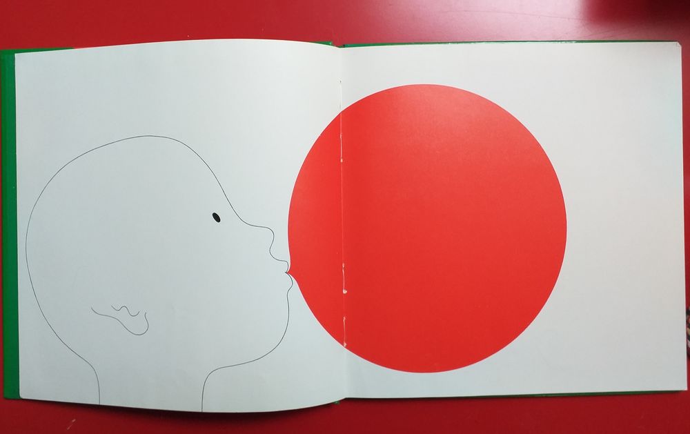 Iela MARI : Les aventures d'une petite bulle rouge Livres et BD