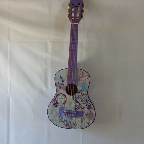Guitare Violetta très bon état 50 Callac (22)