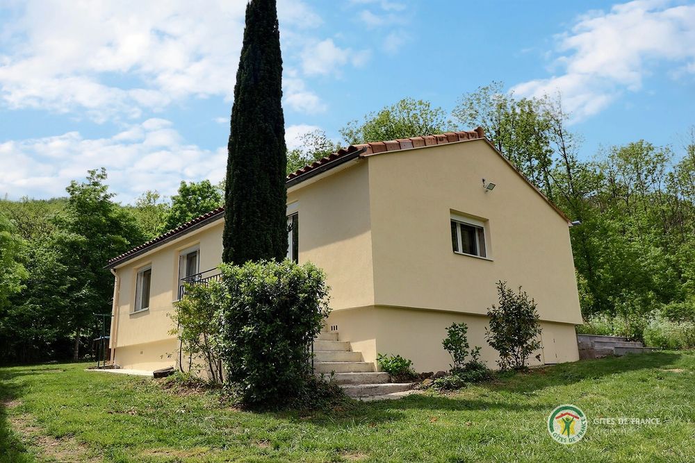Vente Maison maison sur terrain clos Meyras