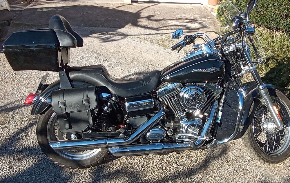 HARLEY-DAVIDSON 2012 occasion 83490 Le Muy