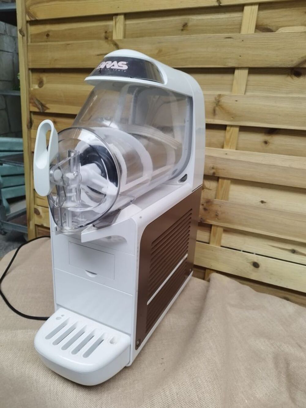 Sorbeti&eacute;re Bras Electroménager