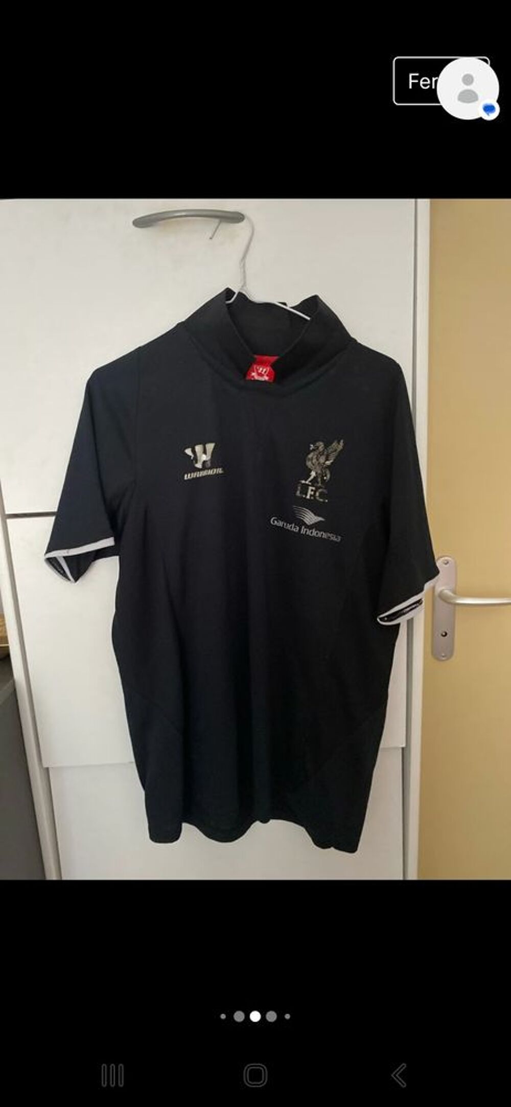 MAILLOT DE FOOTBALL VINTAGE. 
Vêtements