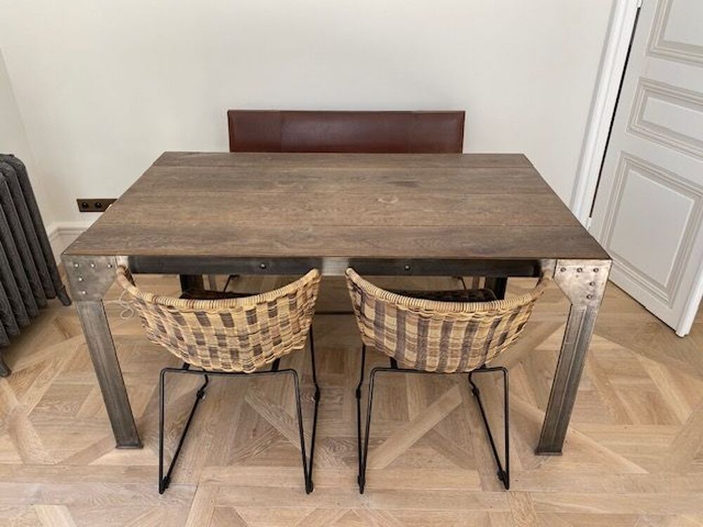 ensemble table industrielle + chaises + banc Meubles