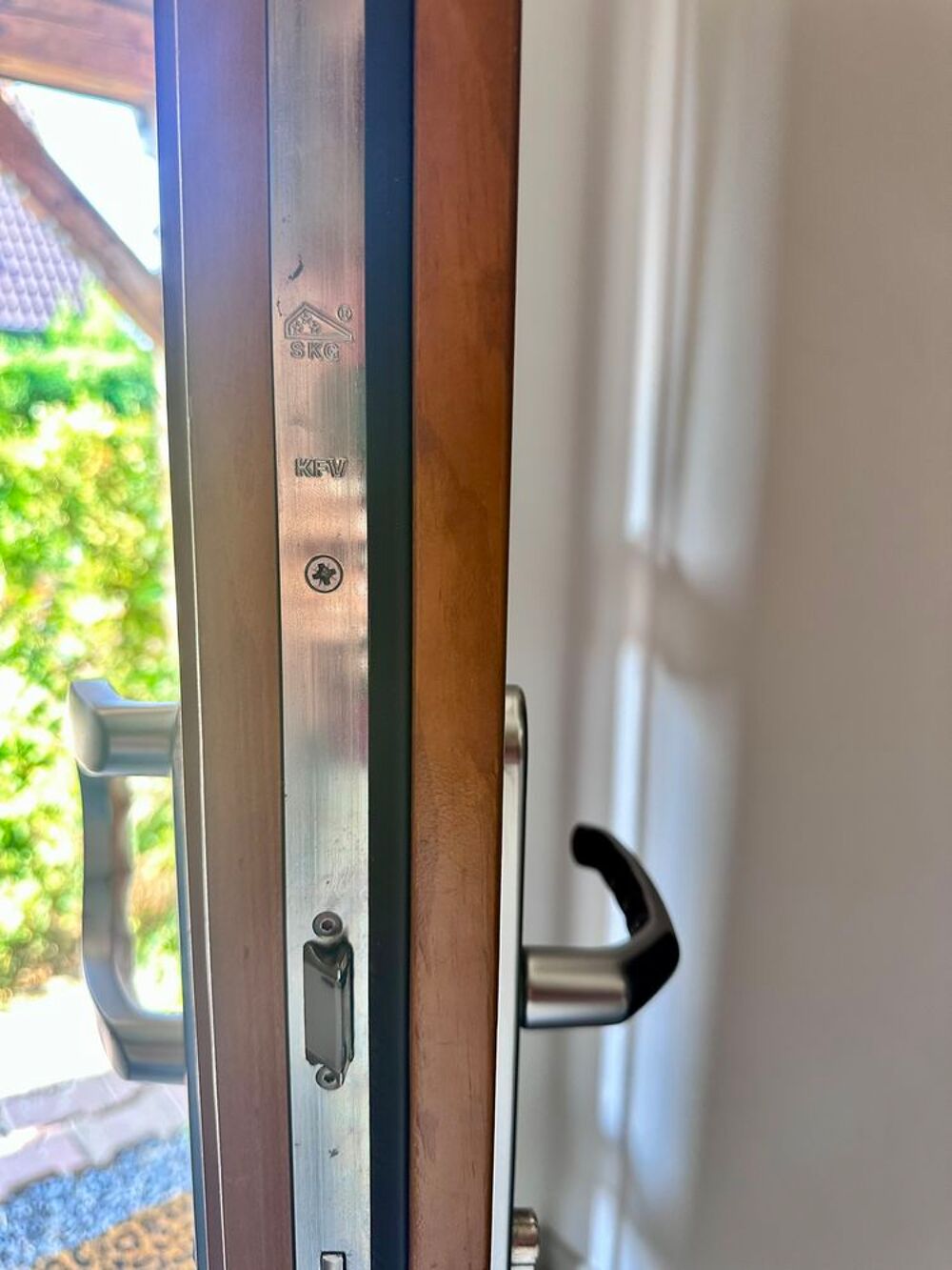 Porte d'entr&eacute;e HUNSINGER Menuiserie Alsacienne Meubles