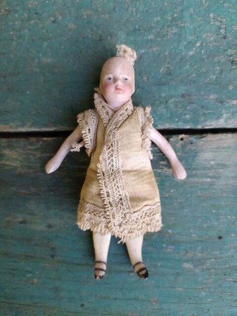Ancienne Poupe Miniature Biscuit Porcelaine Doll XIXme 120 Loches (37)