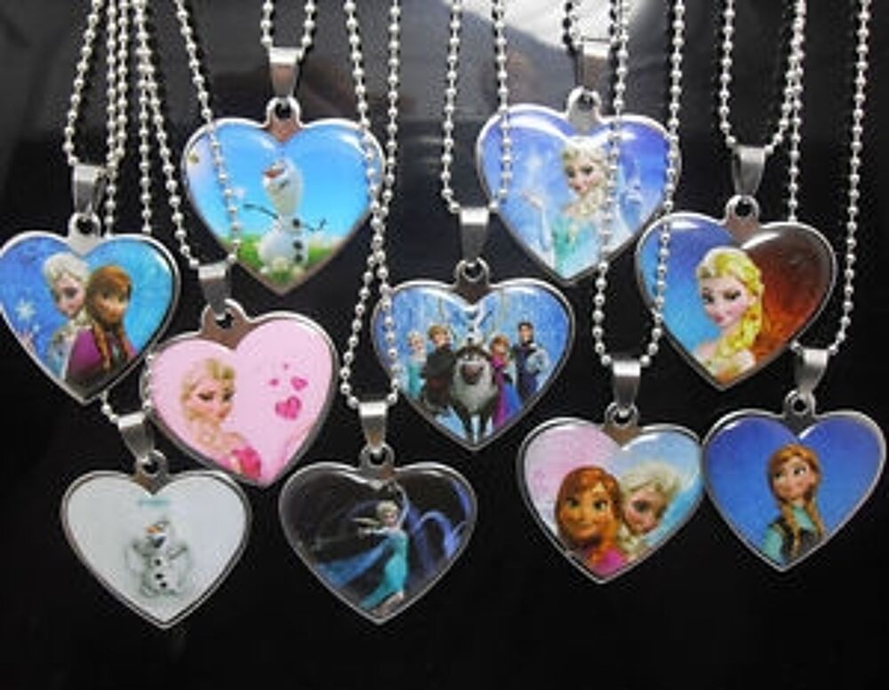 collier reine des neiges Jeux / jouets