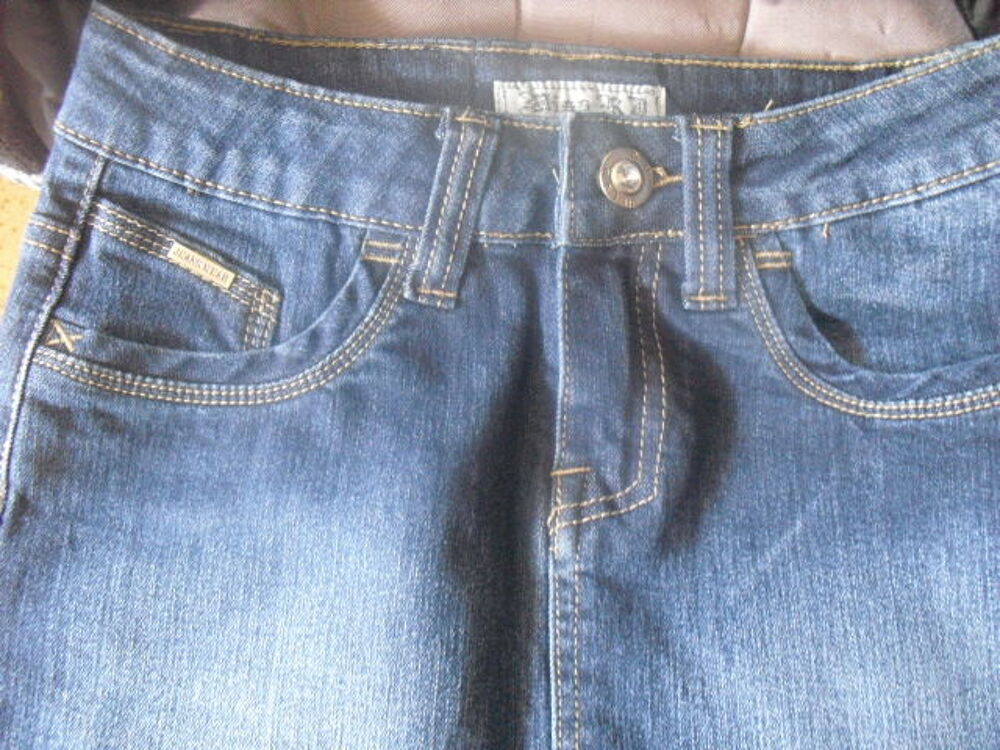 JUPE EN jean NEUVE MISS RJ TAILLE 34 Vêtements