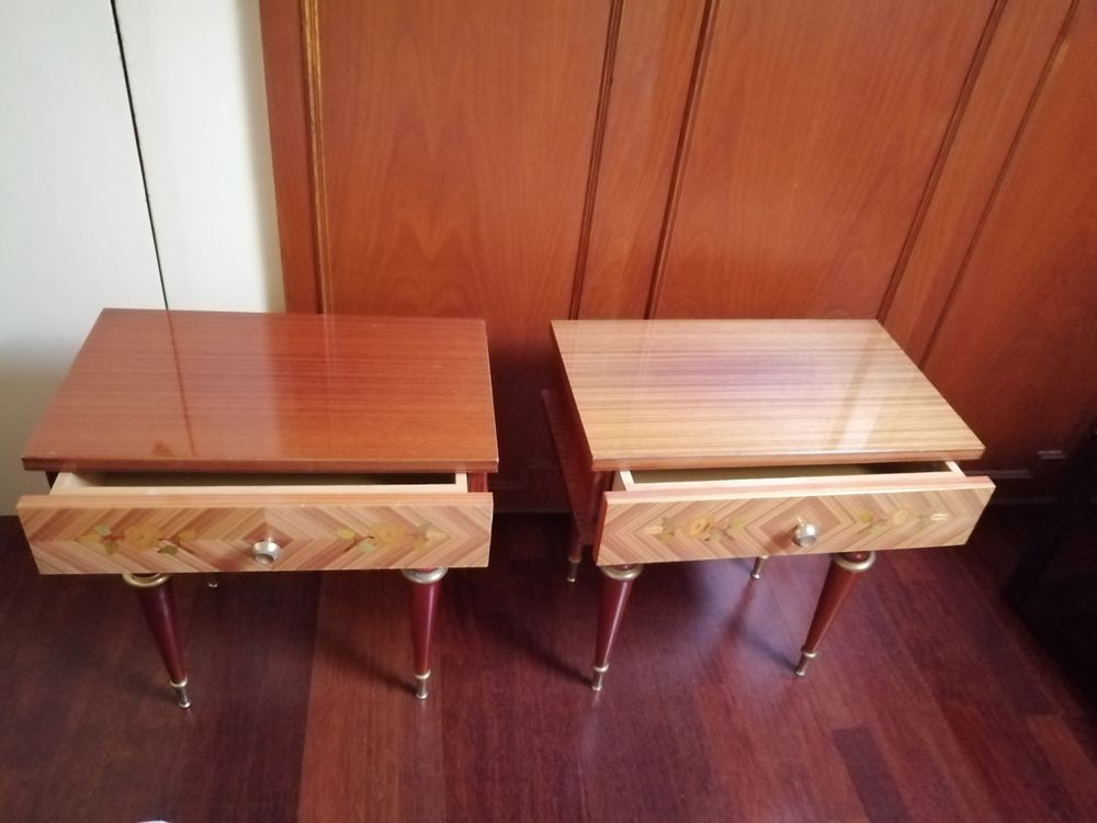 TABLES DE CHEVET Meubles
