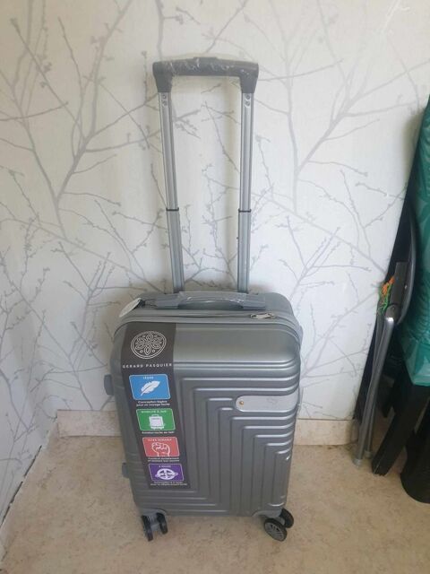 Valise cabine 30 pinay-sur-Seine (93)