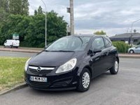 Corsa 1.2 - 80 Twinport Essentia 2009 occasion 94000 Créteil