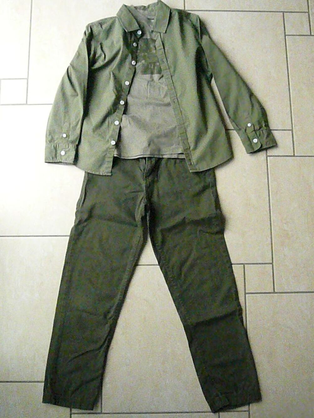 Ensemble 3 pi&egrave;ces 10 ans (n&deg;24) Vtements enfants