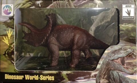 Dinosaures de collection + livre Le Revest-les-Eaux (83)