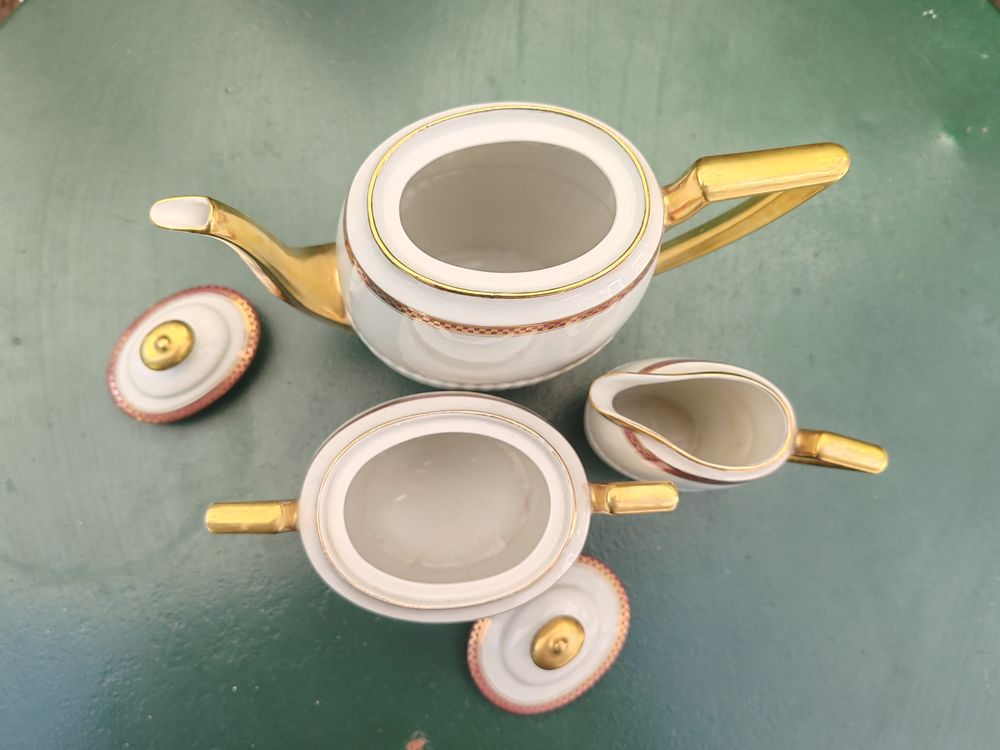 Cafeti&egrave;re vintage avec son sucrier et pot &agrave; lait Décoration