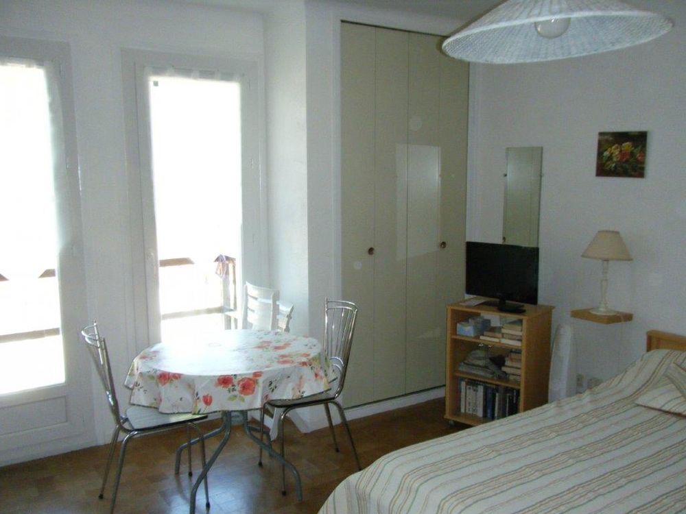   Studio 91, 5ème étage, 100 m des Thermes, Parking, Ascenseur Languedoc-Roussillon, Amélie-les-Bains-Palalda (66110)