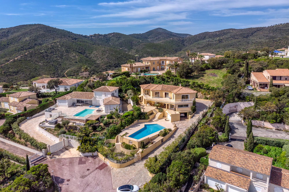 Vente Villa Villa vue mer + 1 terrain vue mer 2094 m2 constructible Les issambres