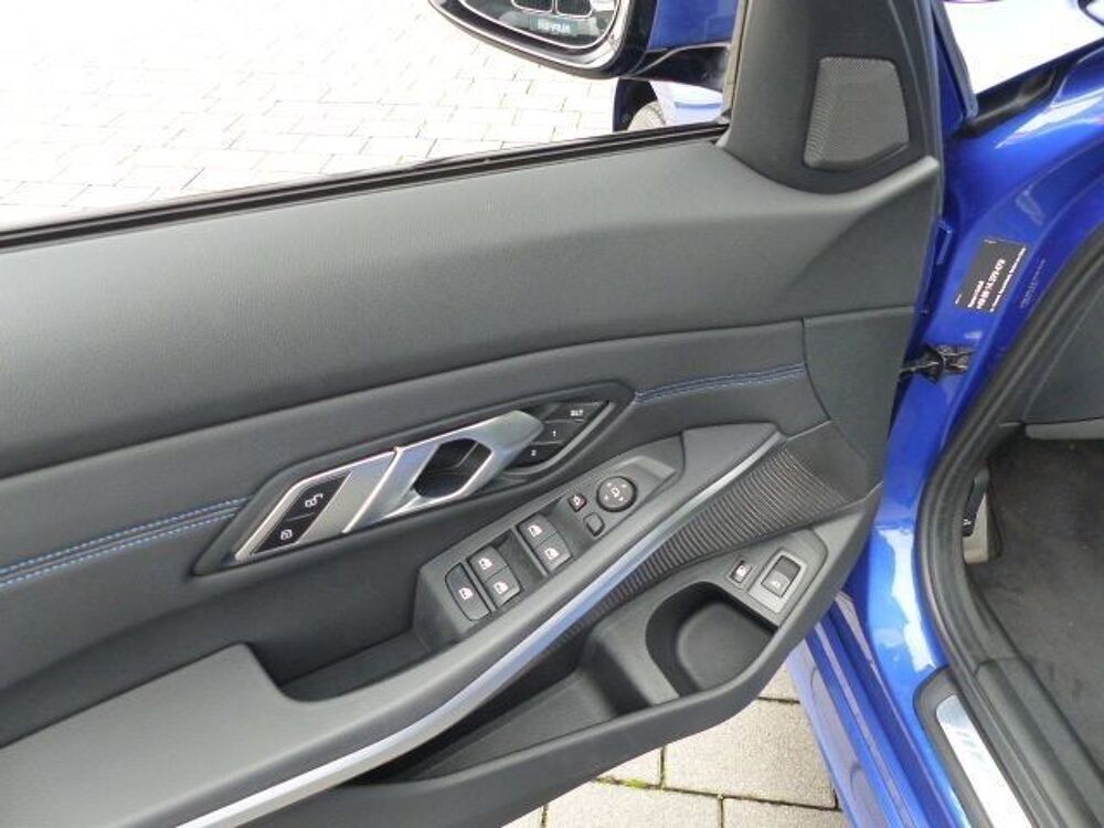 S&eacute;rie 3 330e xDrive 292 ch BVA8 M Sport 2022 occasion 69007 Lyon