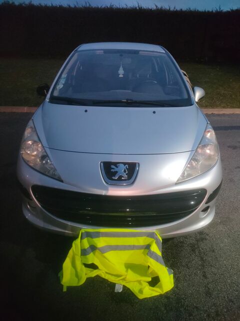 Peugeot 207 1.4e 16v 90ch Ex&eacute;cutive 2006 occasion Gallardon 28320
