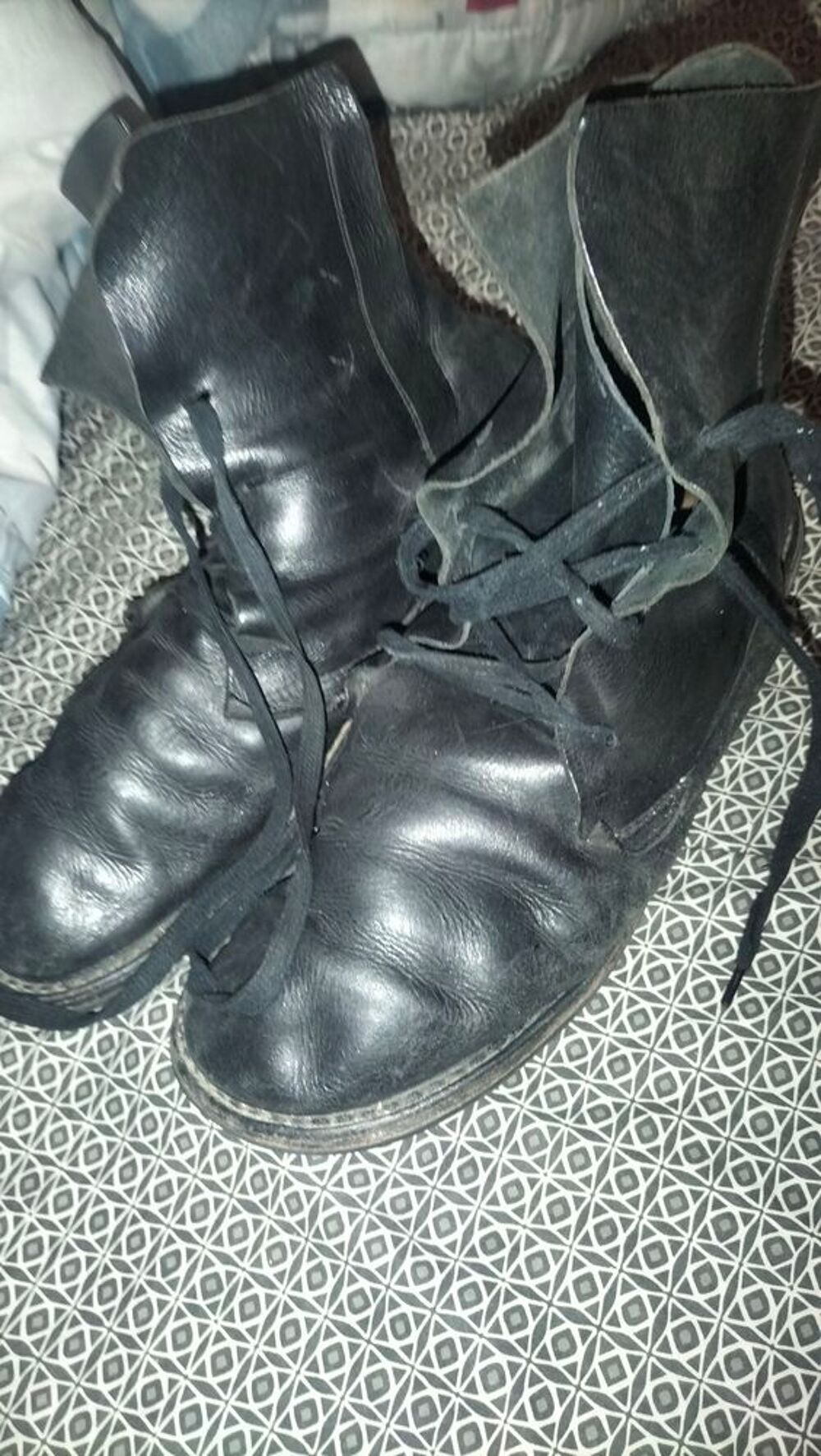 Boots a lacets cuir trippen pointure 47 tr&egrave;s bon &eacute;tat Chaussures