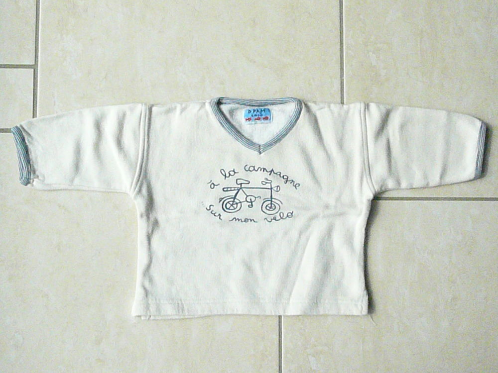 Pull DPAM 6 mois Puériculture