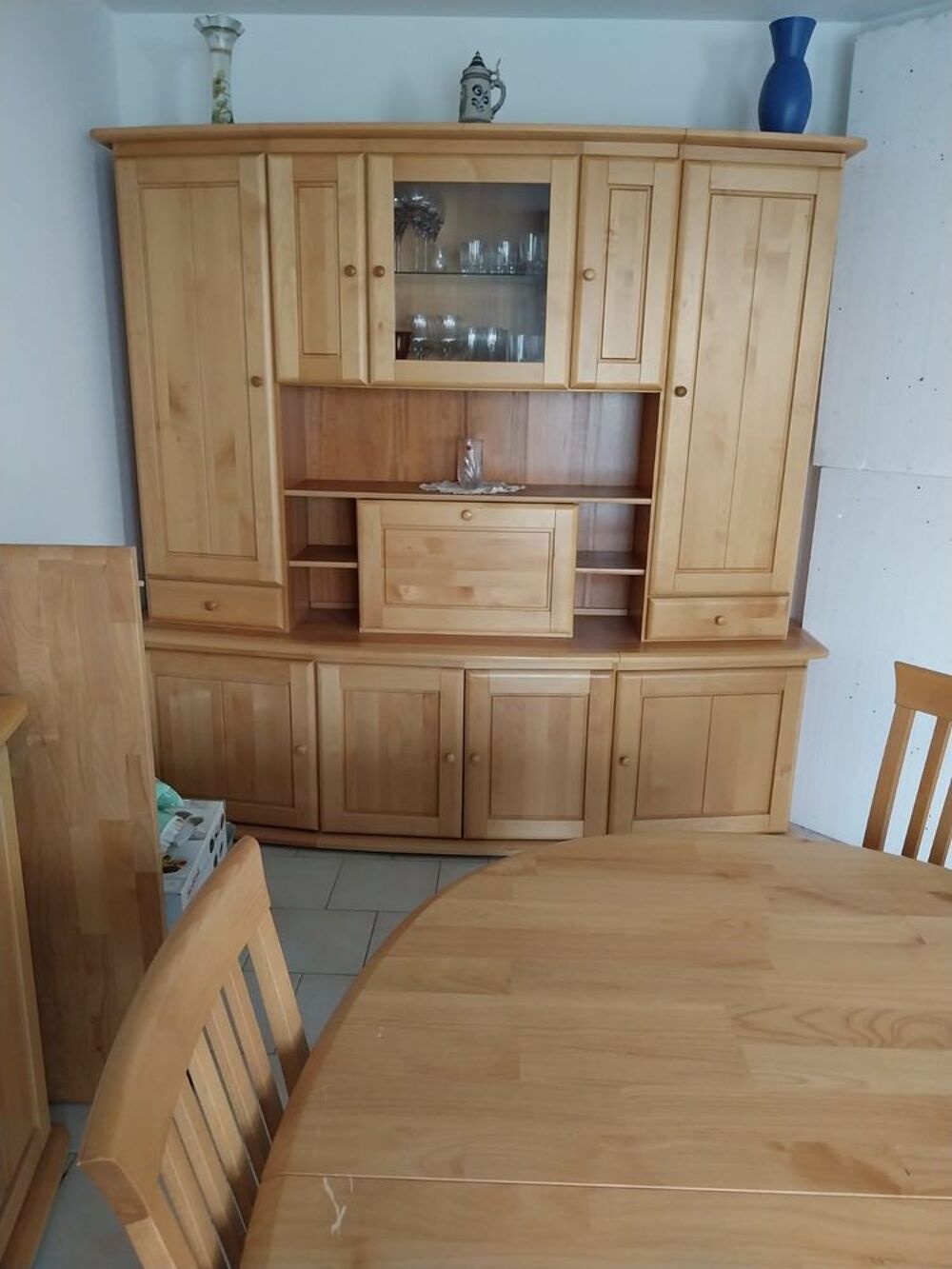 salle &agrave; manger contemporaine Meubles