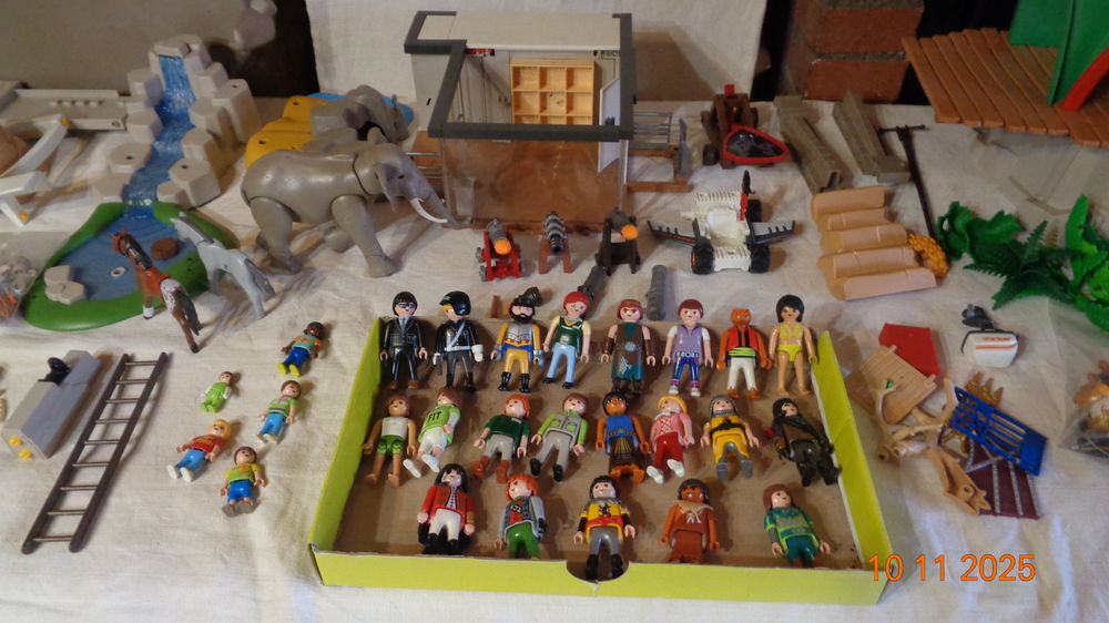 LOT PLAYMOBIL VINTAGE Jeux / jouets