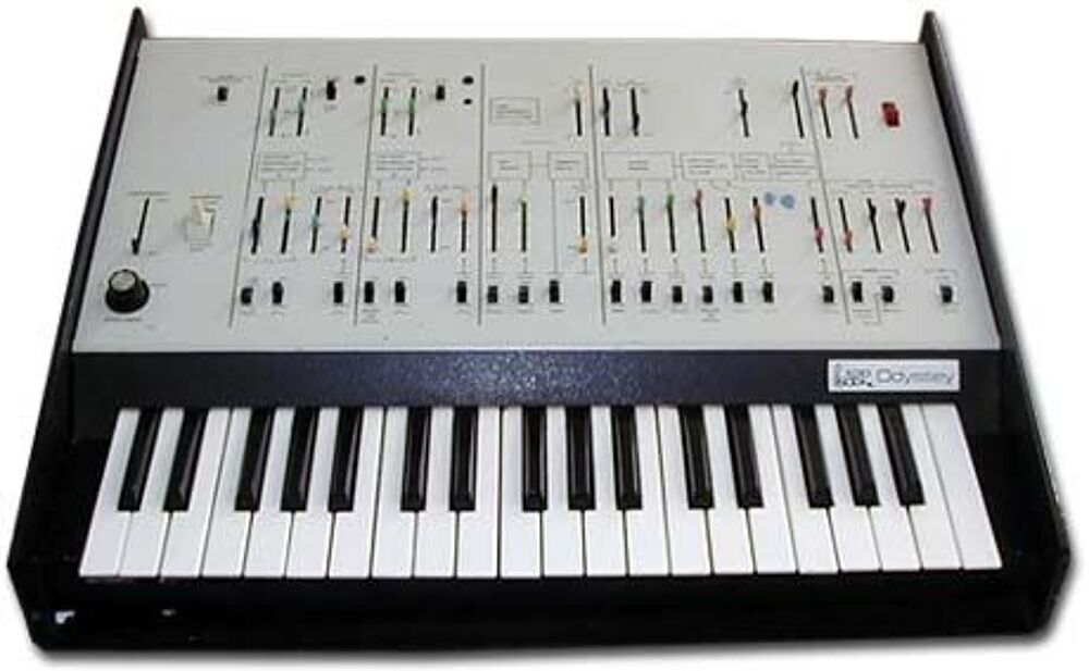 Recherche vieux synth&eacute;tiseurs ann&eacute;es 70? 80? Instruments de musique