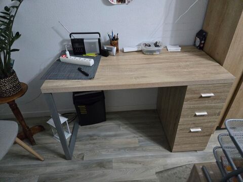 Bureau 40 Briey (54)