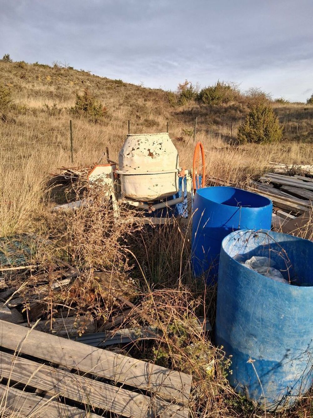 mat&eacute;riel agricole et ma&ccedil;onnerie Bricolage