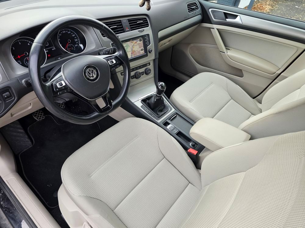 Golf 1.6 TDI 110 BlueMotion Technology FAP Confortline 2015 occasion 33560 Carbon-Blanc