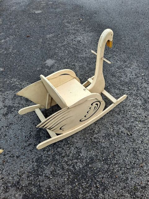 Cygne bascule bois 100 Vorey (43)