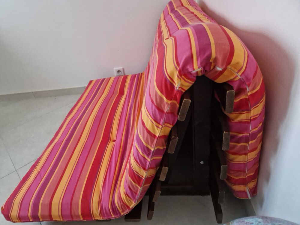 canap&eacute; d'appoint / lit futon Meubles