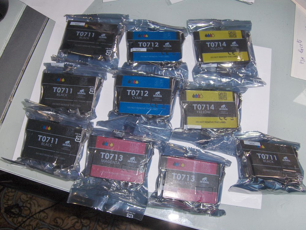 10 cartouches imprimantes IKONG black-cyan-magenta-yellow
- Matériel informatique