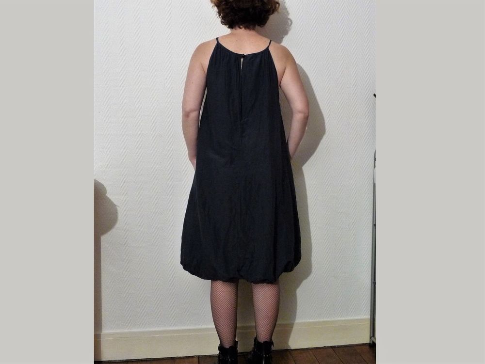 Robe &agrave; Bretelles Bleu Marine en Soie et Coton- Montan Vêtements