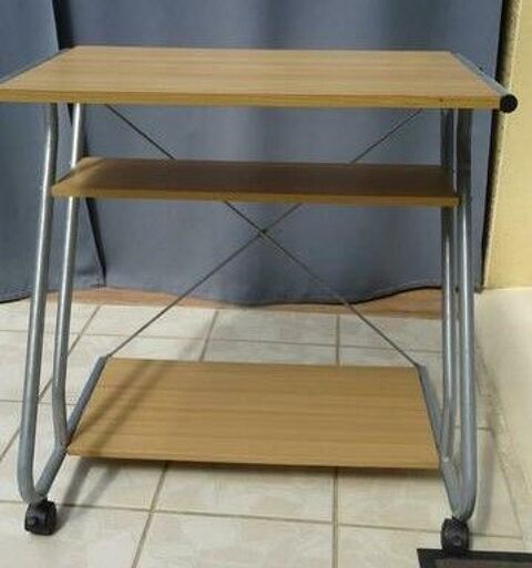 Bureau  informatique. 22 La Calmette (30)