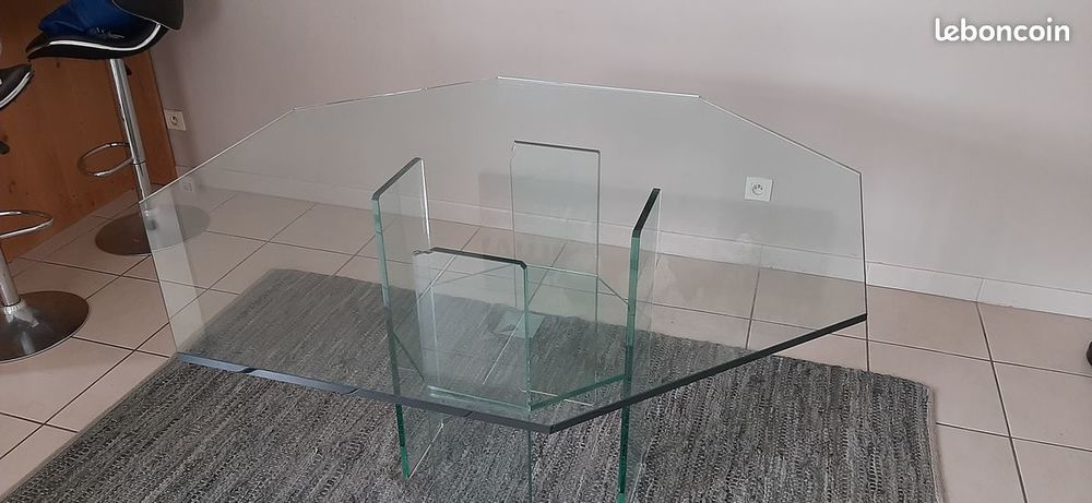 Table &agrave; manger octogonale en verre tremp&eacute; Meubles