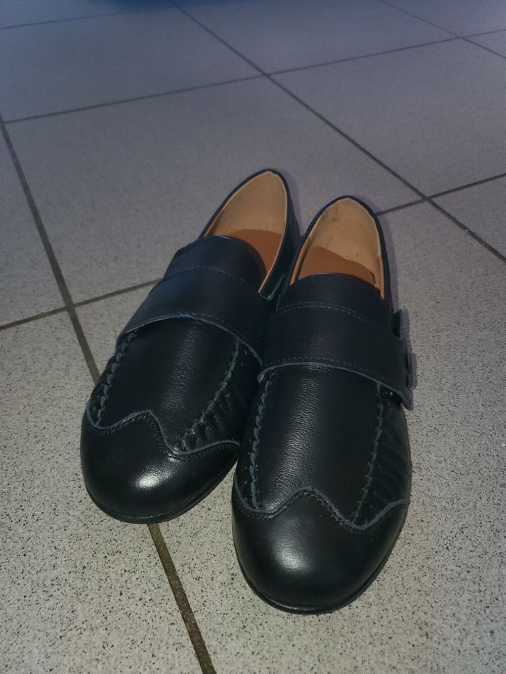 Chaussure mocassin neuves jamais port&eacute;es Chaussures