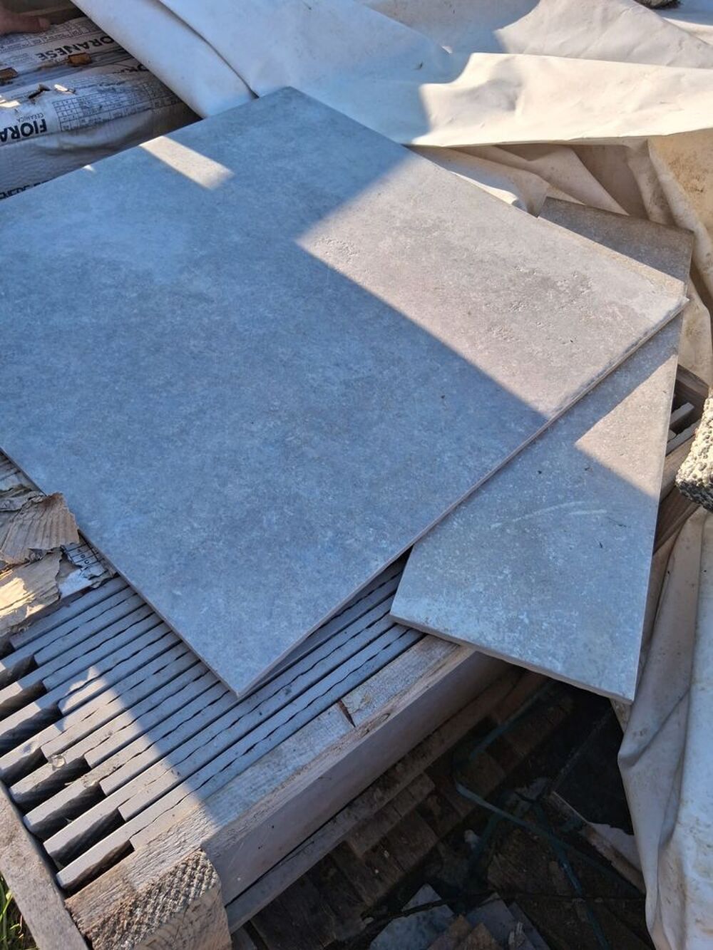 Carrelage motifs atypiques et effet marbre Bricolage