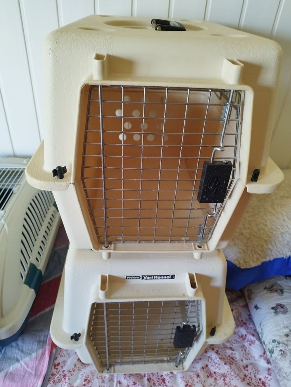   2  VARI-KENNEL pour chiens et chats
