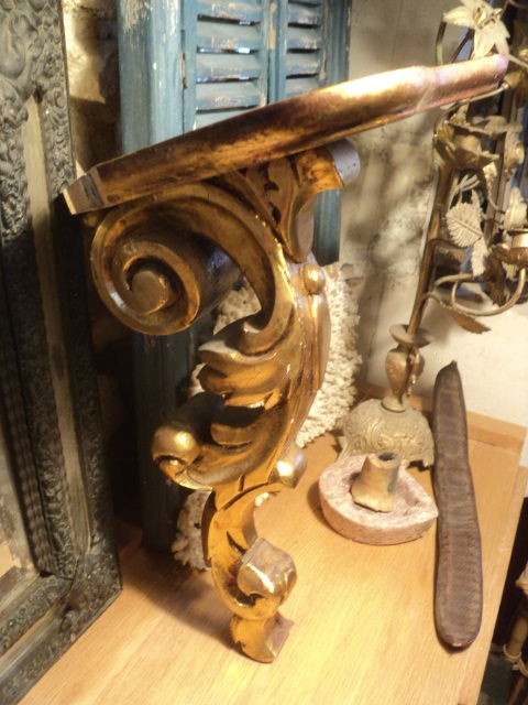 Console Bois Murale Style Rocaille Dorée Feuille XXème.  50 Loches (37)