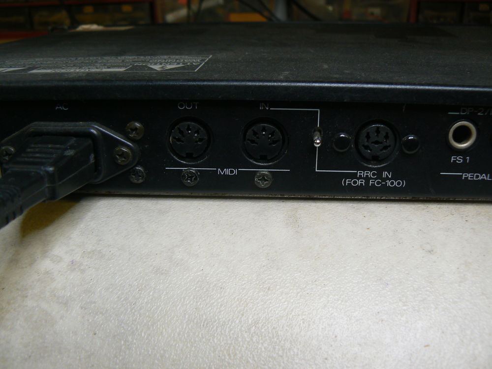 Roland GM-70 Convertisseur midi pour guitare Instruments de musique