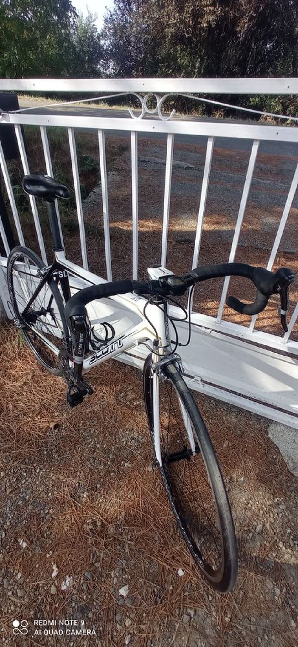V&eacute;lo de route carbone Scott Addict R3 - SRAM Red 10v - Taill Vélos