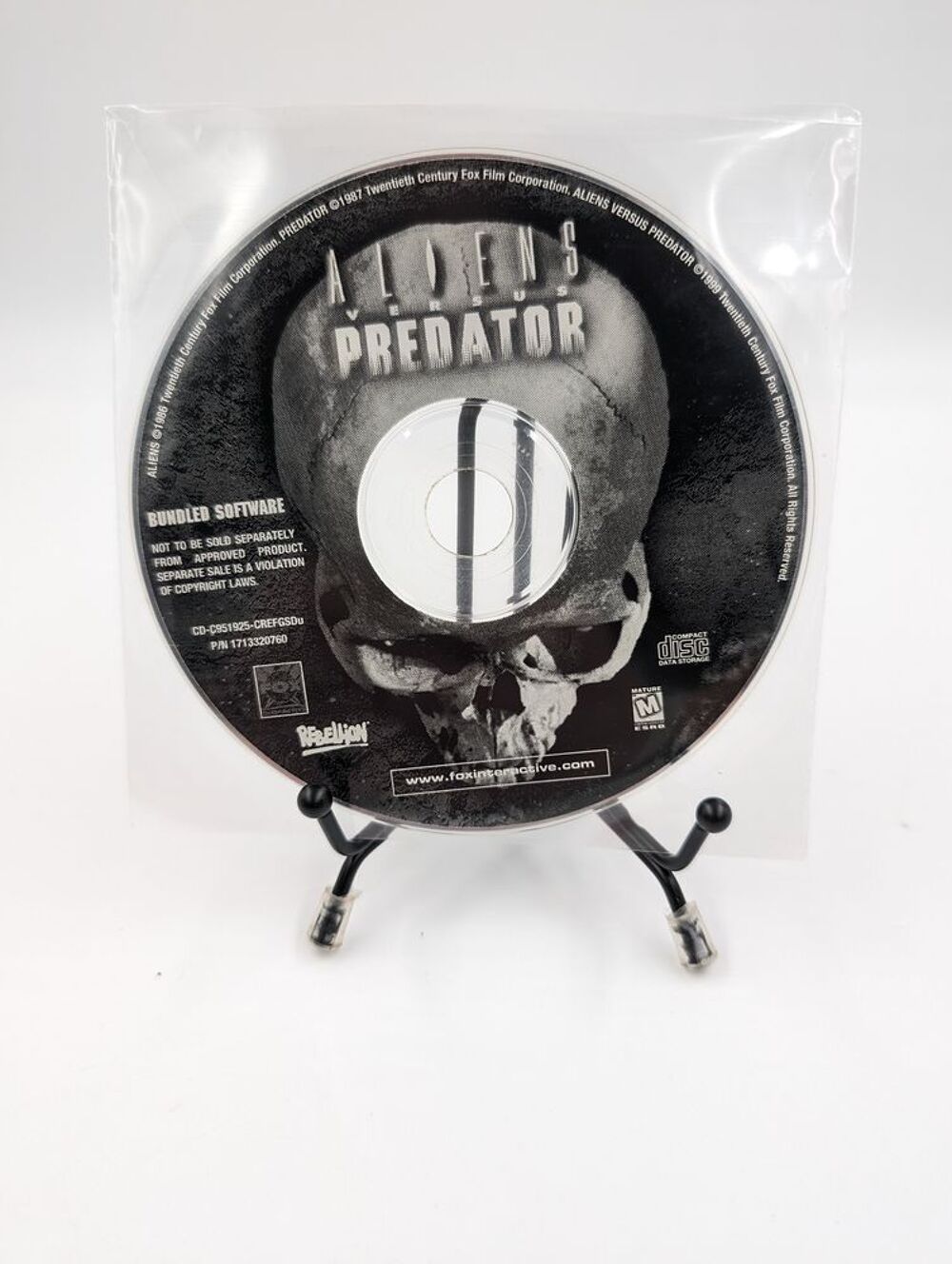 Jeu PC Aliens Versus Predator en loose Consoles et jeux vidéos