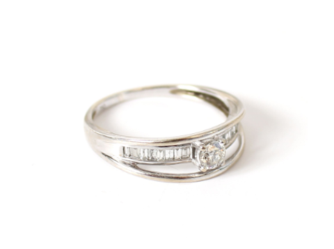 bague or blanc et diamant 0 Vélizy-Villacoublay (78)