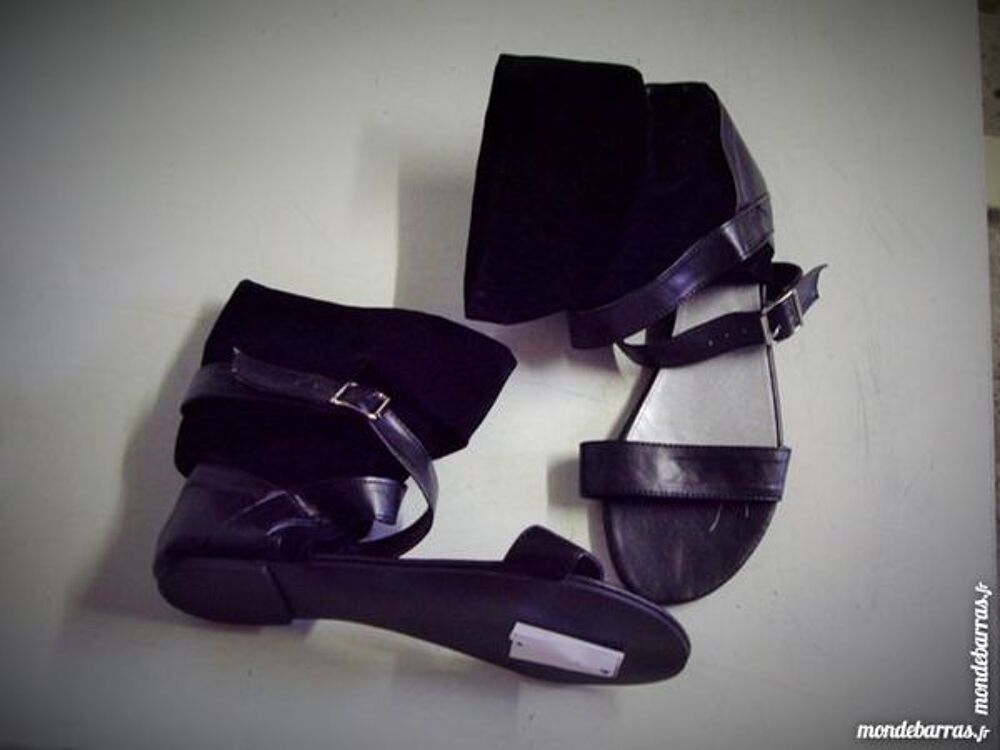 Sandales noires hautes &agrave; boucle pt 39-neuves Chaussures